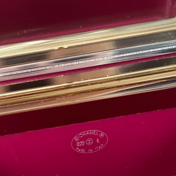 ❌SOLD❌🔥RARE! CHANEL•22K Matelasse Mini Bag Necklace - Picture 6 of 8